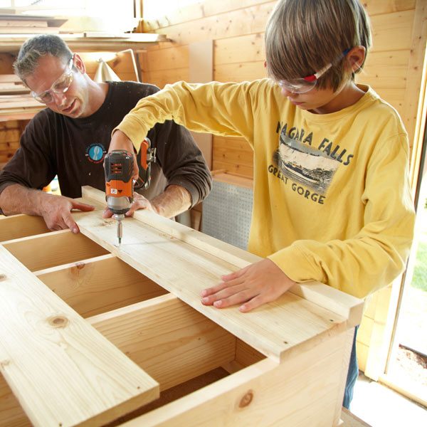  way to teach your son or daughter about woodworking and tool use