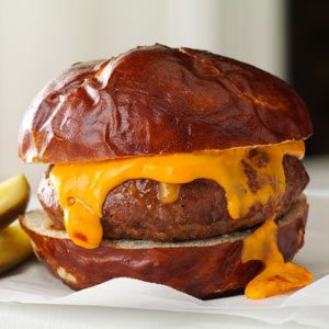 Favorite Chili Cheeseburgers Recipe