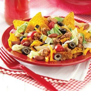 taco-salad-for-a-large-crowd