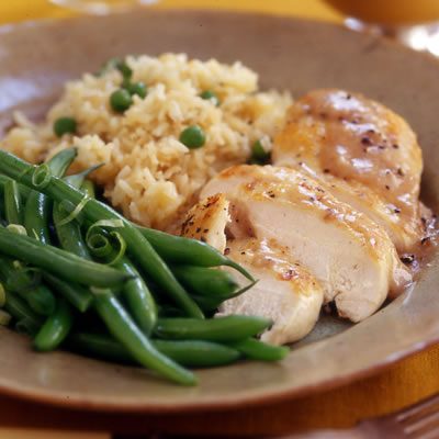 Image of Chicken With Apple Gravy, Rice Pilaf And Green Beans, Rachael Ray Magazine