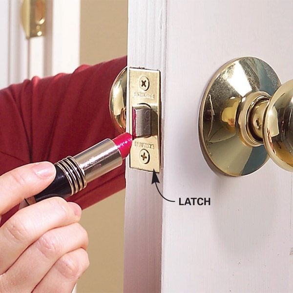 Useful Life Hacks-using lipstick to mark where a door latch hits the strike plate